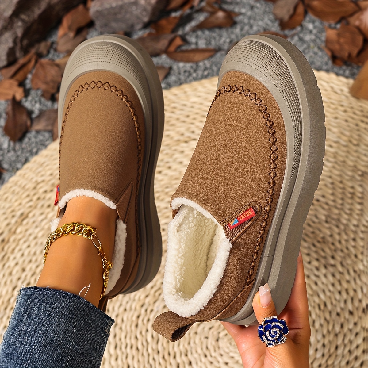 Classic Winter Comfort Shoes for Women – Soft, Warm & Durable Design