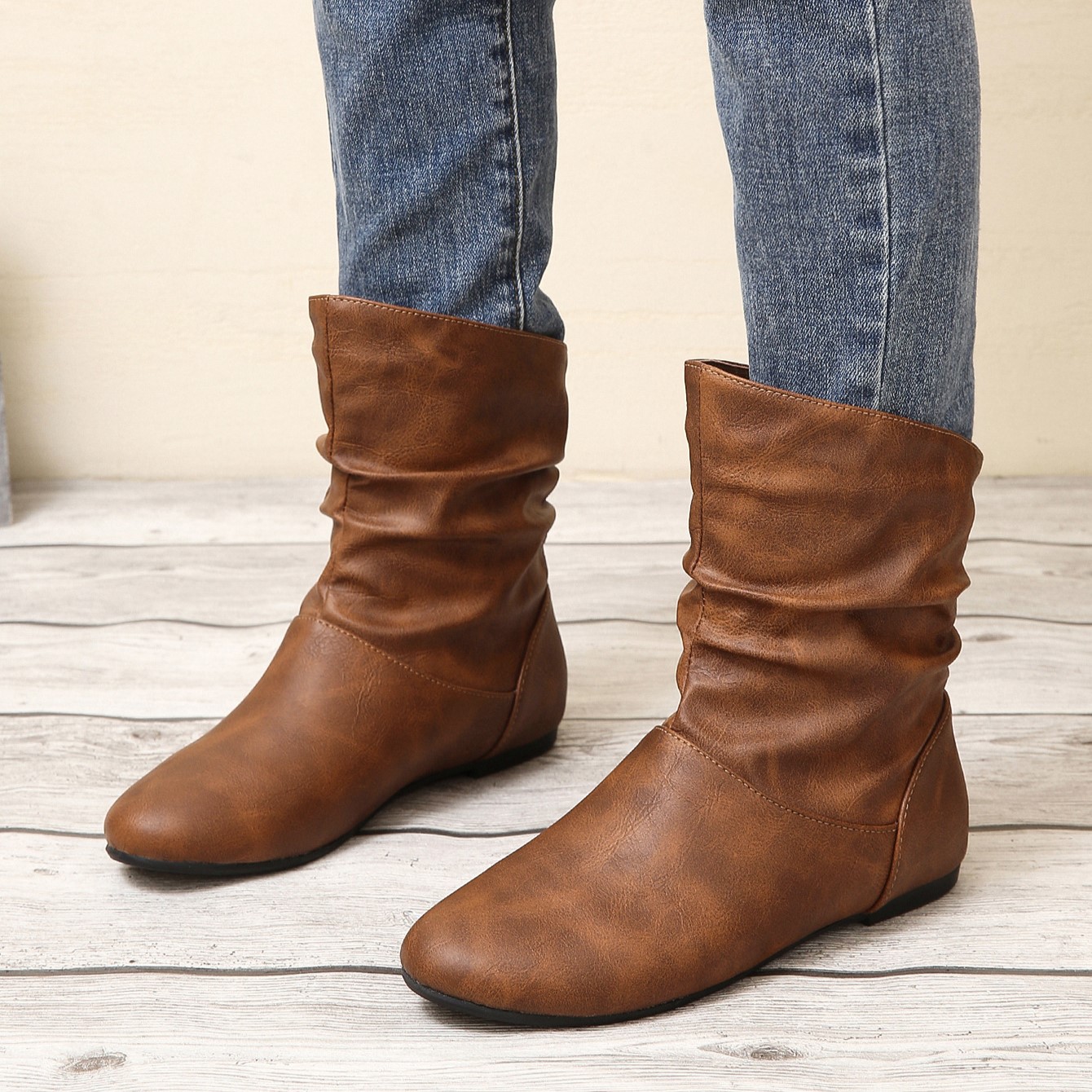 Women’s Vintage Leather Ankle Boots – Waterproof Slouchy Flat Boots with Non-Slip Sole