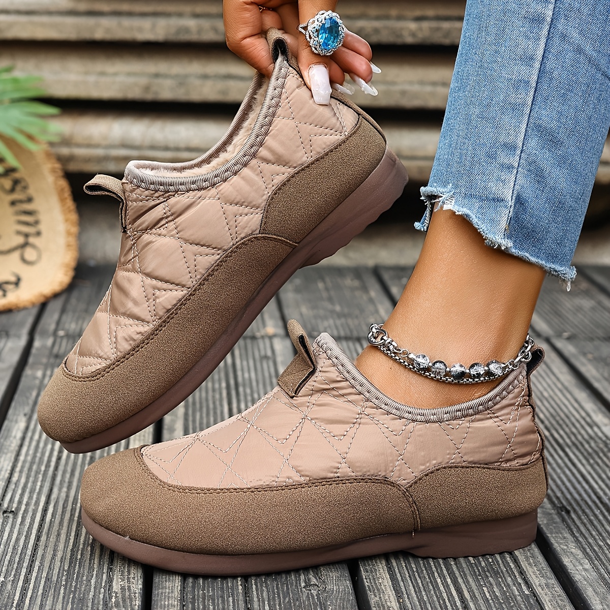 Winter Quilted Flats for Women – Soft, Cozy & Non-Slip Design