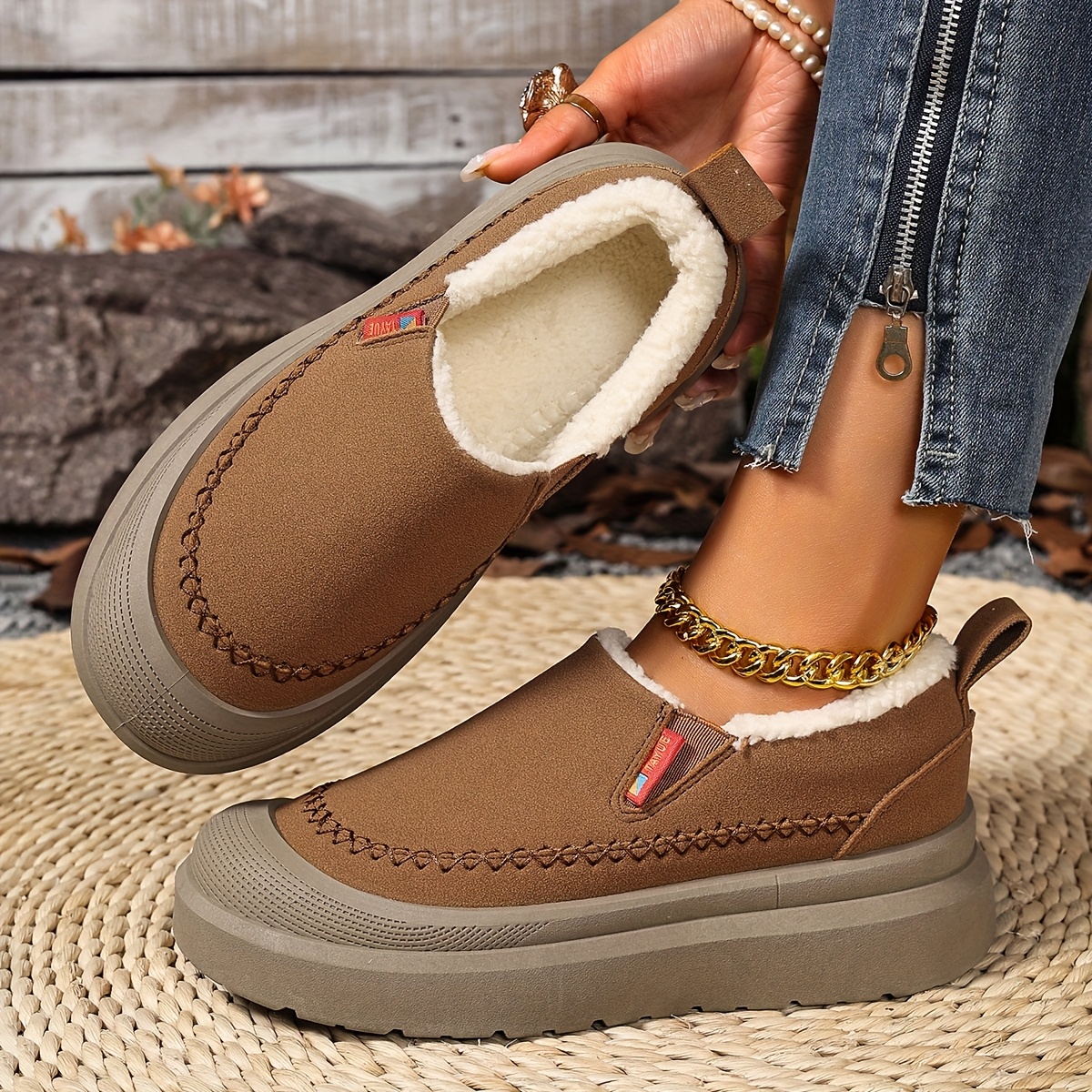 Classic Winter Comfort Shoes for Women – Soft, Warm & Durable Design