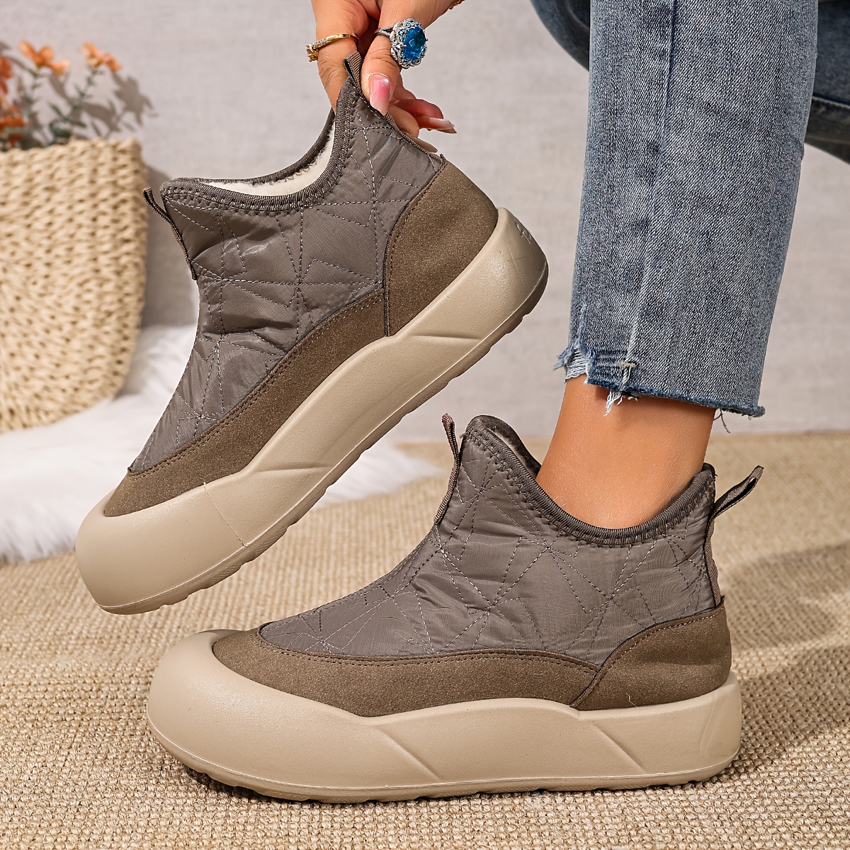 Warm Shearling Winter Boots for Women – Waterproof, Non-Slip & Cozy Inside