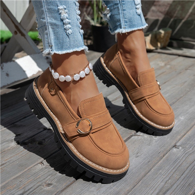 Women’s Vintage Comfort Loafers – Supportive Thick Sole with Classic Buckle Detail