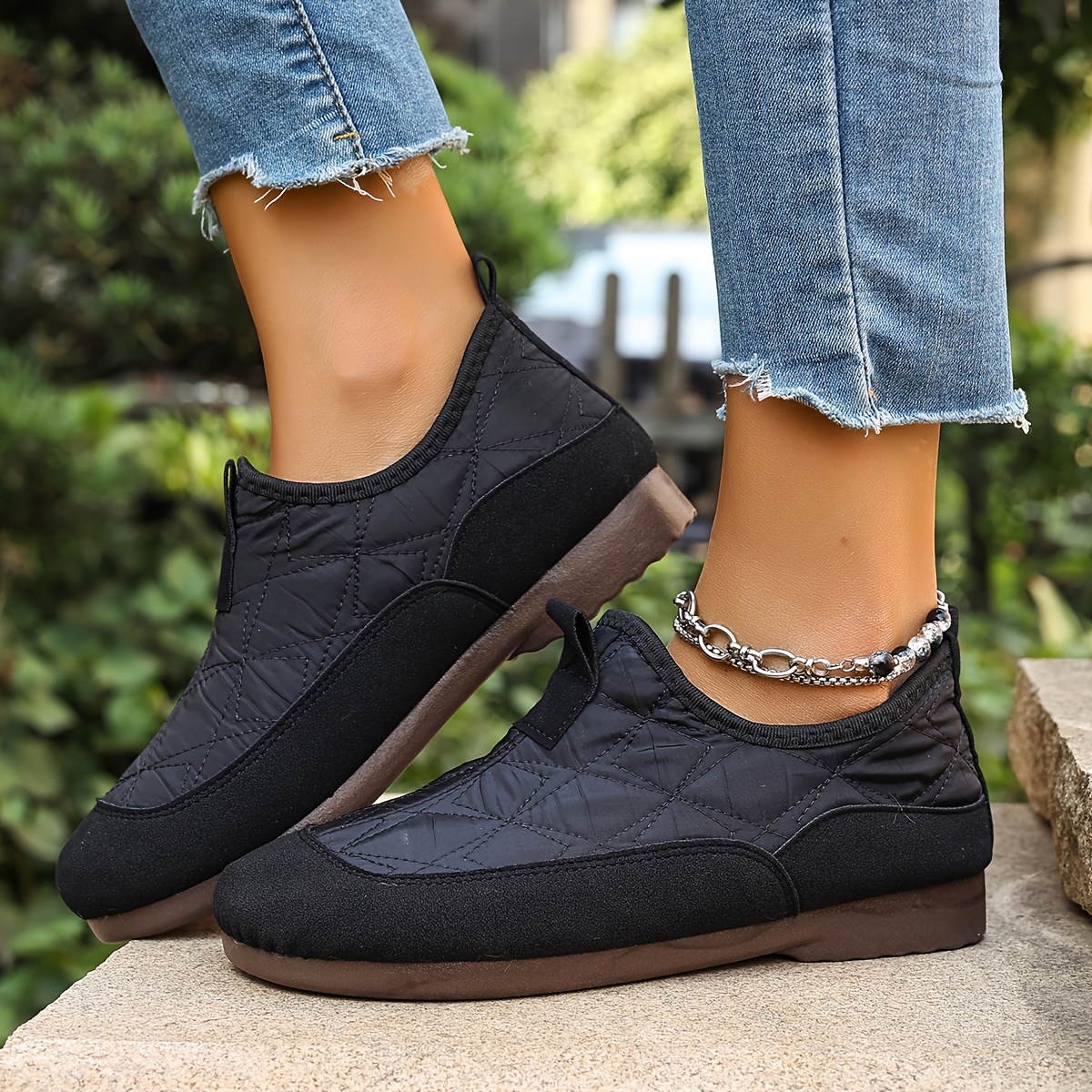 Winter Quilted Flats for Women – Soft, Cozy & Non-Slip Design