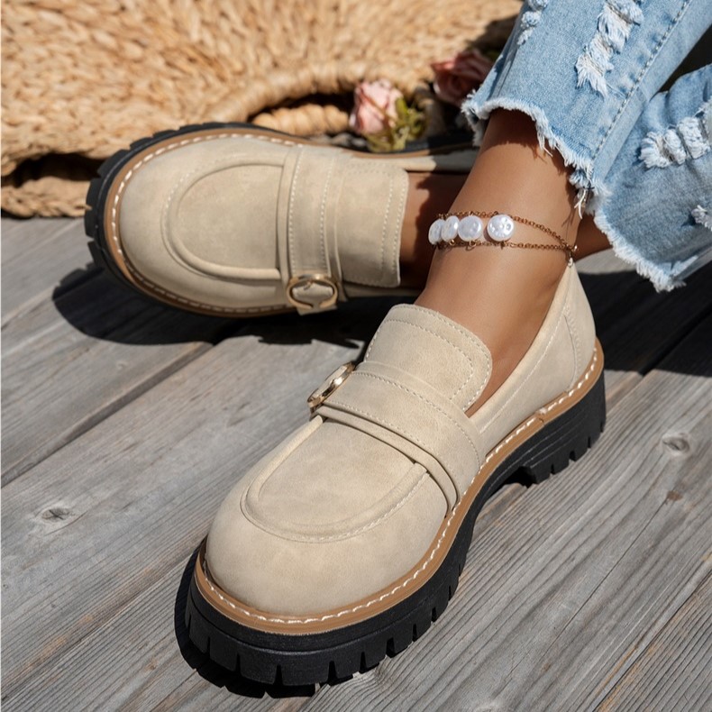 Women’s Vintage Comfort Loafers – Supportive Thick Sole with Classic Buckle Detail
