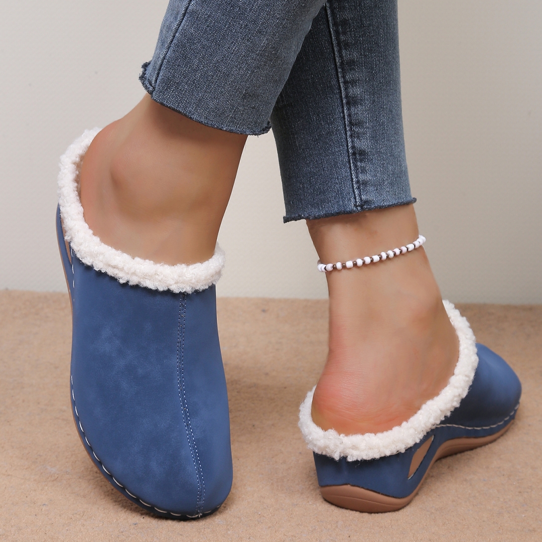 Women’s Warm Slip-On Winter Shoes – Soft Lining, Lightweight & Supportive