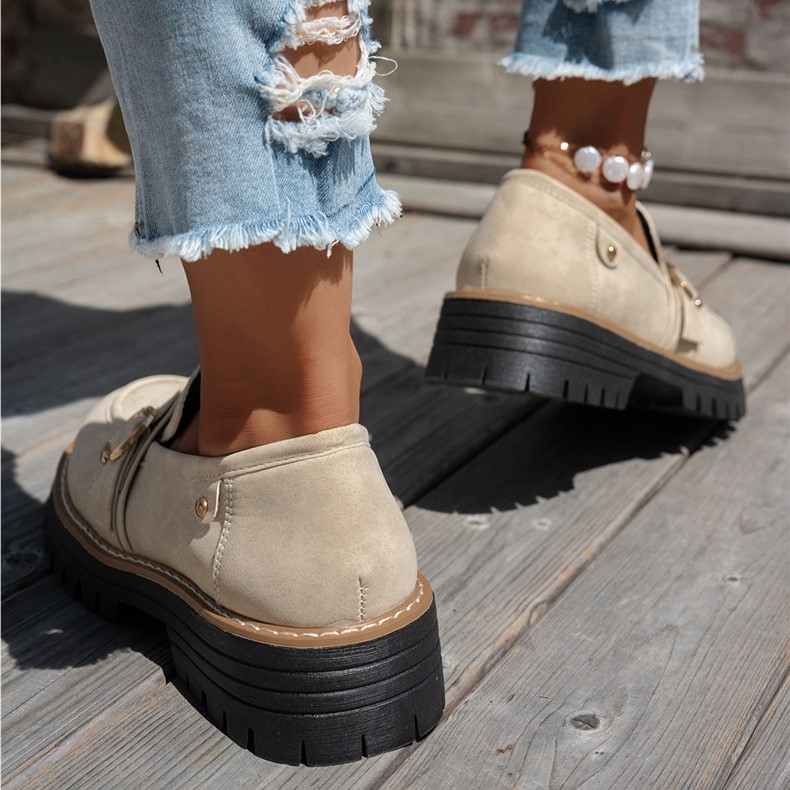 Women’s Vintage Comfort Loafers – Supportive Thick Sole with Classic Buckle Detail