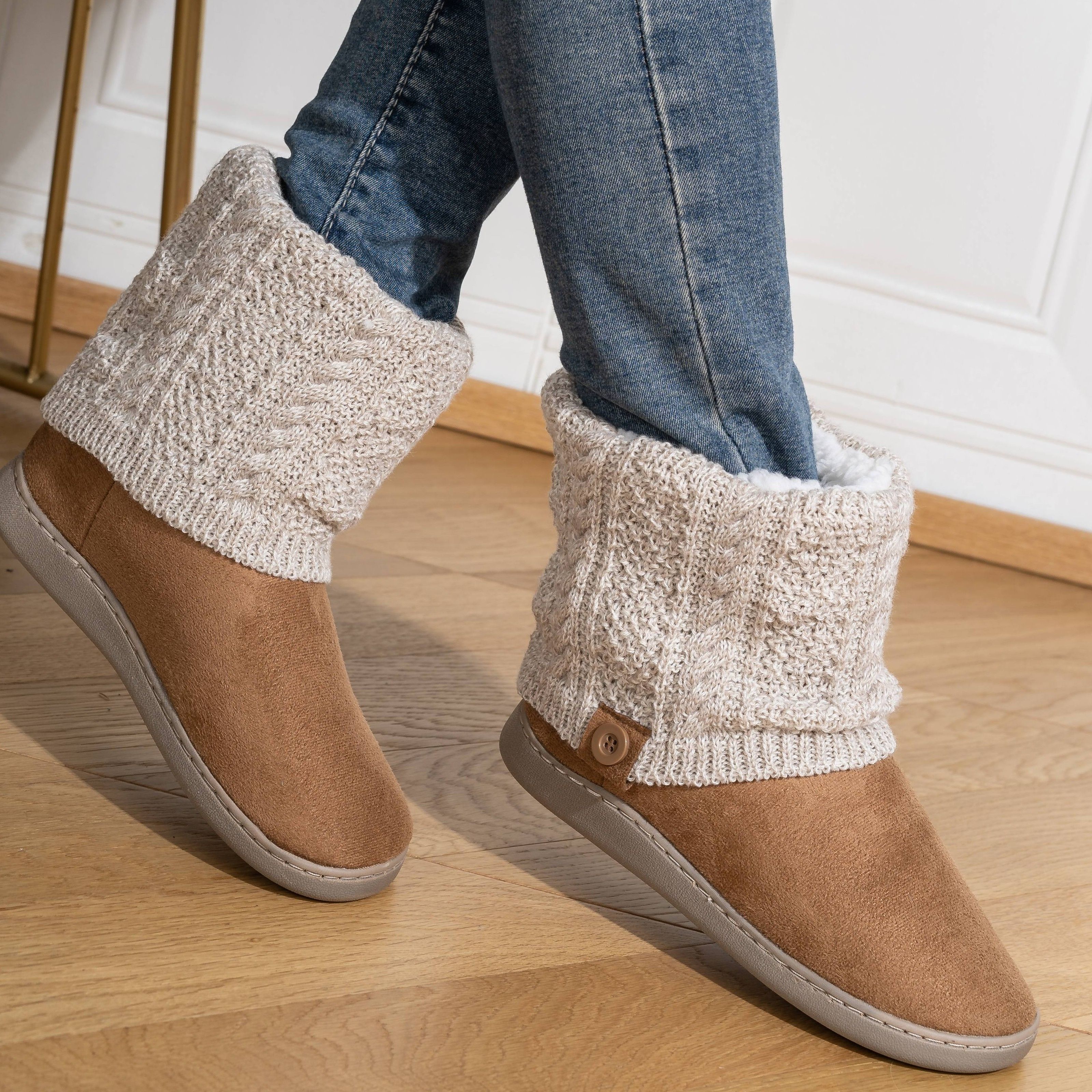Women’s Warm Knit Ankle Boots – Cozy Lined Short Boots for Fall & Winter
