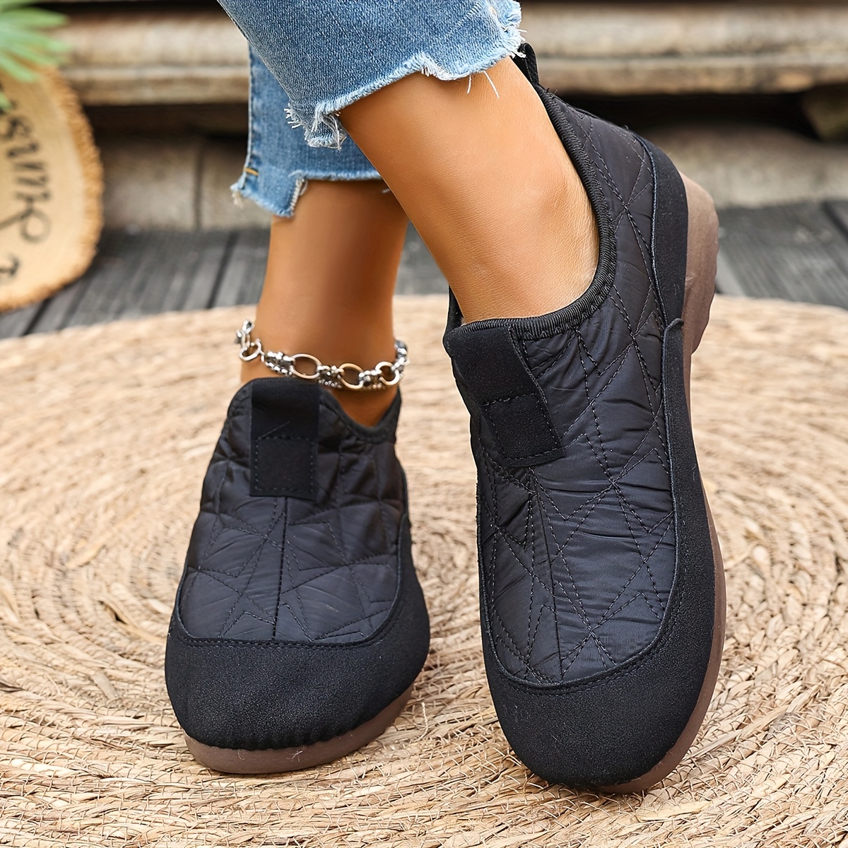 Winter Quilted Flats for Women – Soft, Cozy & Non-Slip Design
