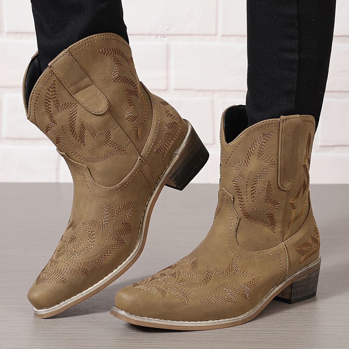 Women’s Western Embroidery Mid-Heel Ankle Boots