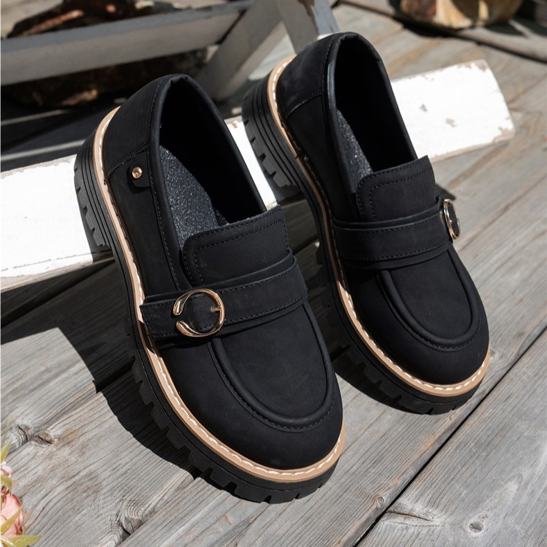 Women’s Vintage Comfort Loafers – Supportive Thick Sole with Classic Buckle Detail