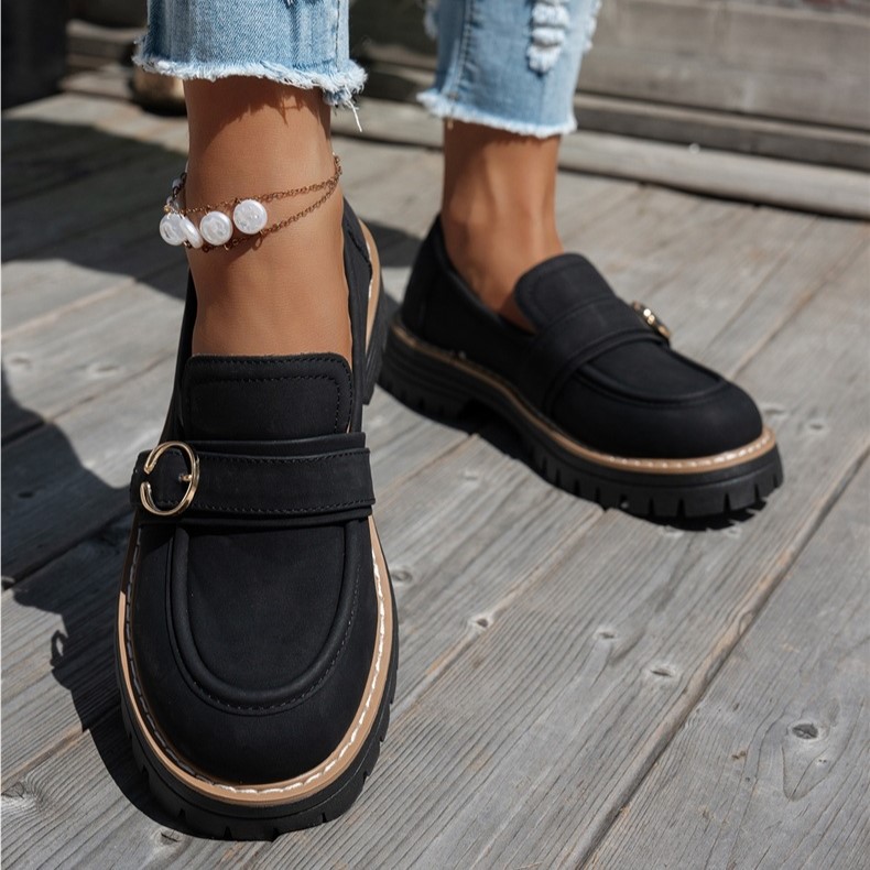 Women’s Vintage Comfort Loafers – Supportive Thick Sole with Classic Buckle Detail