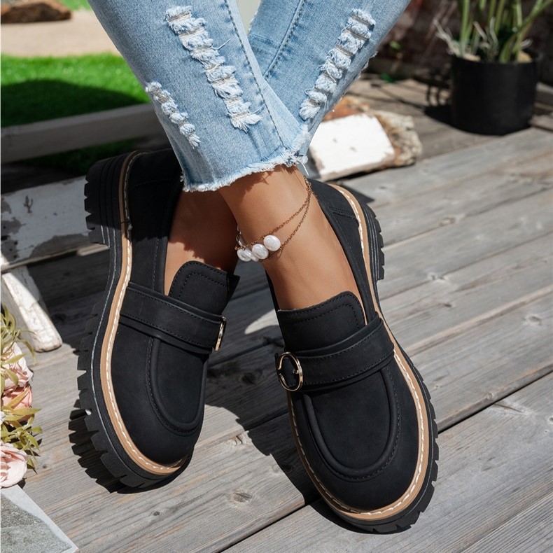 Women’s Vintage Comfort Loafers – Supportive Thick Sole with Classic Buckle Detail
