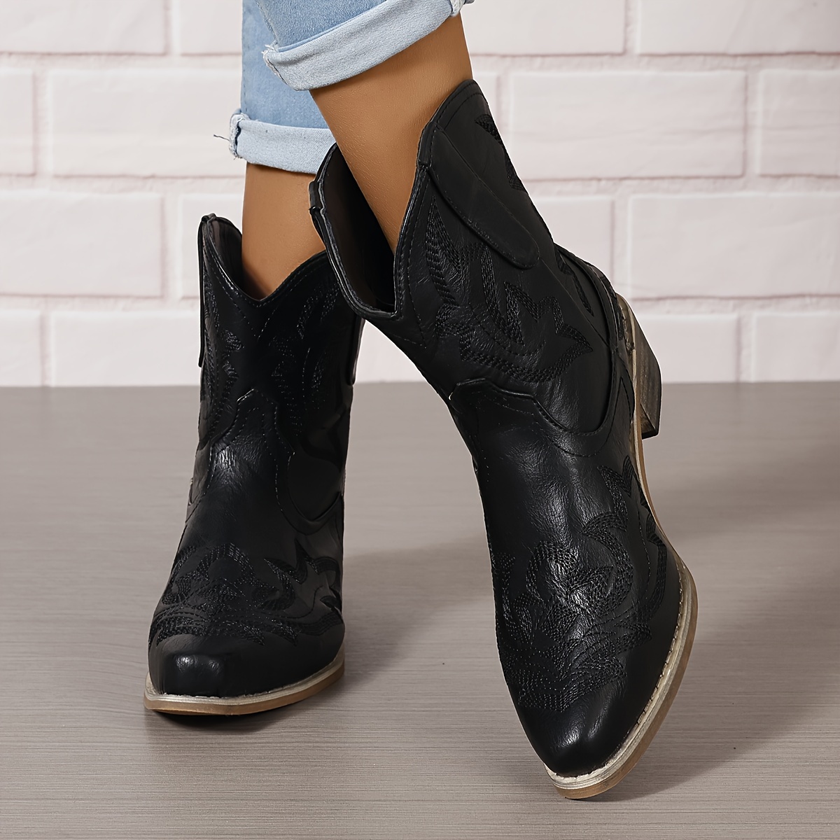 Women’s Western Embroidery Mid-Heel Ankle Boots