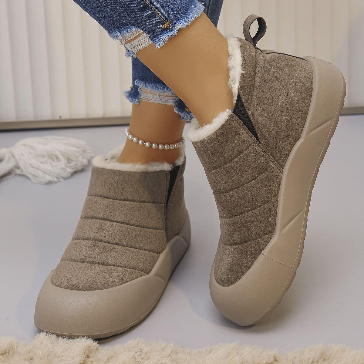 Women’s Warm Winter Snow Boots – Warm, Waterproof Boots for Cold Weather