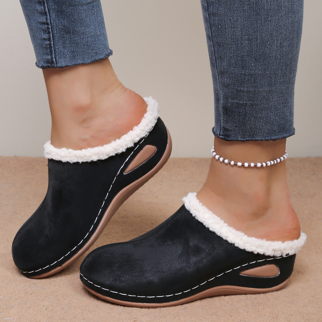 Women’s Warm Slip-On Winter Shoes – Soft Lining, Lightweight & Supportive