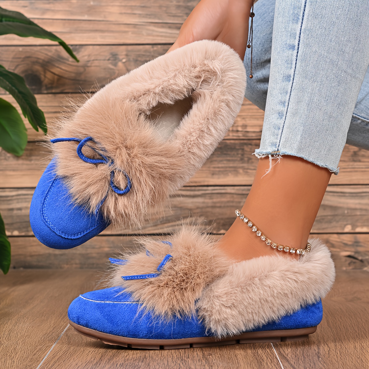 Women's Plush Slip-On Slippers with Bow - Winter Indoor/Outdoor House Shoes