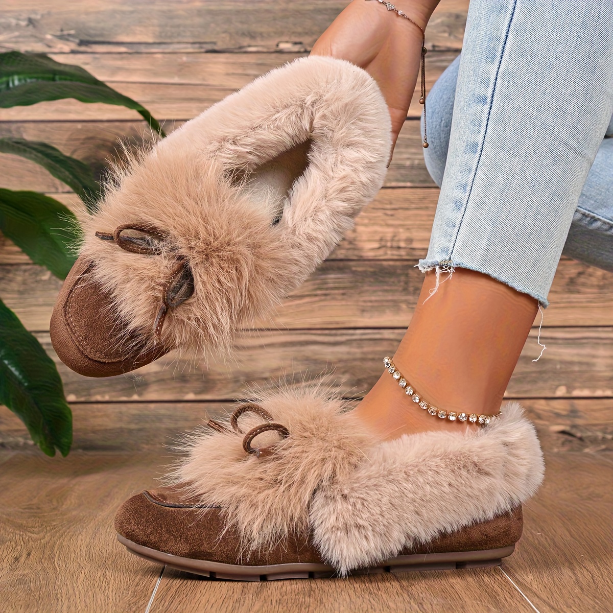 Women's Plush Slip-On Slippers with Bow - Winter Indoor/Outdoor House Shoes