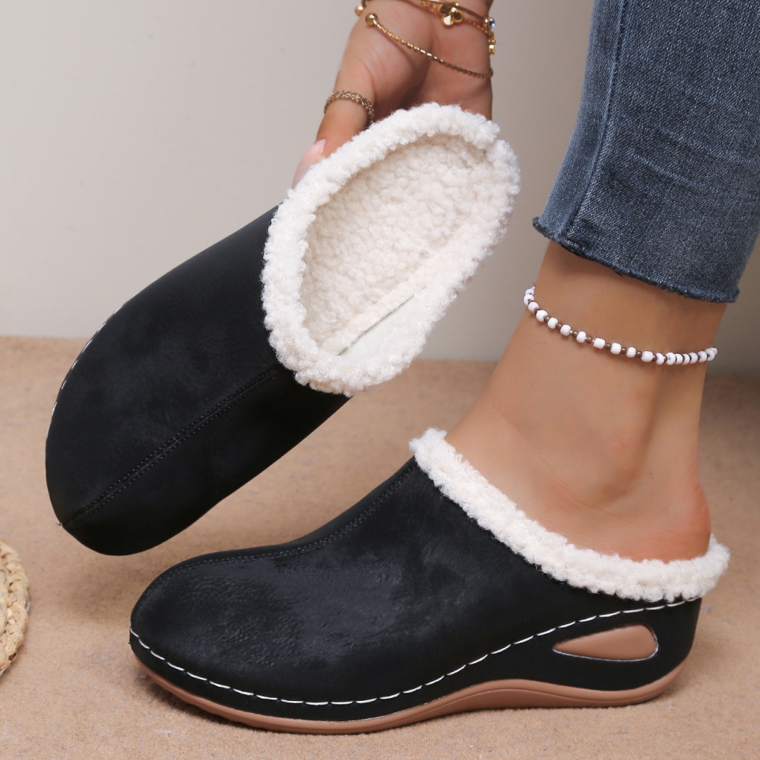 Women’s Warm Slip-On Winter Shoes – Soft Lining, Lightweight & Supportive