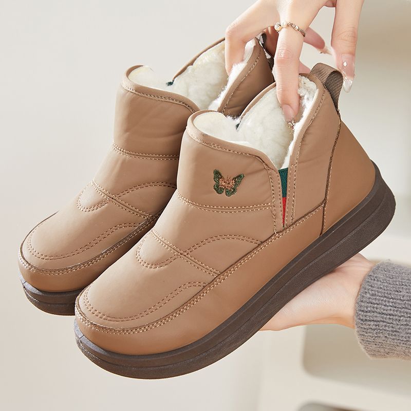 Cozy Easy-On Winter Boots for Women – Stay Warm, Walk with Comfort