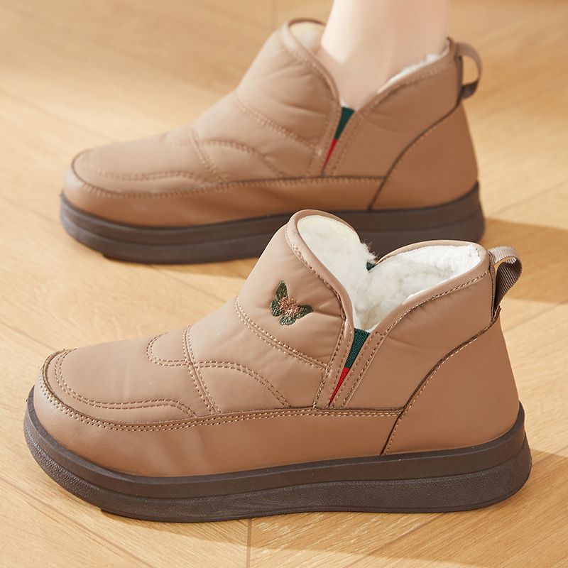 Cozy Easy-On Winter Boots for Women – Stay Warm, Walk with Comfort