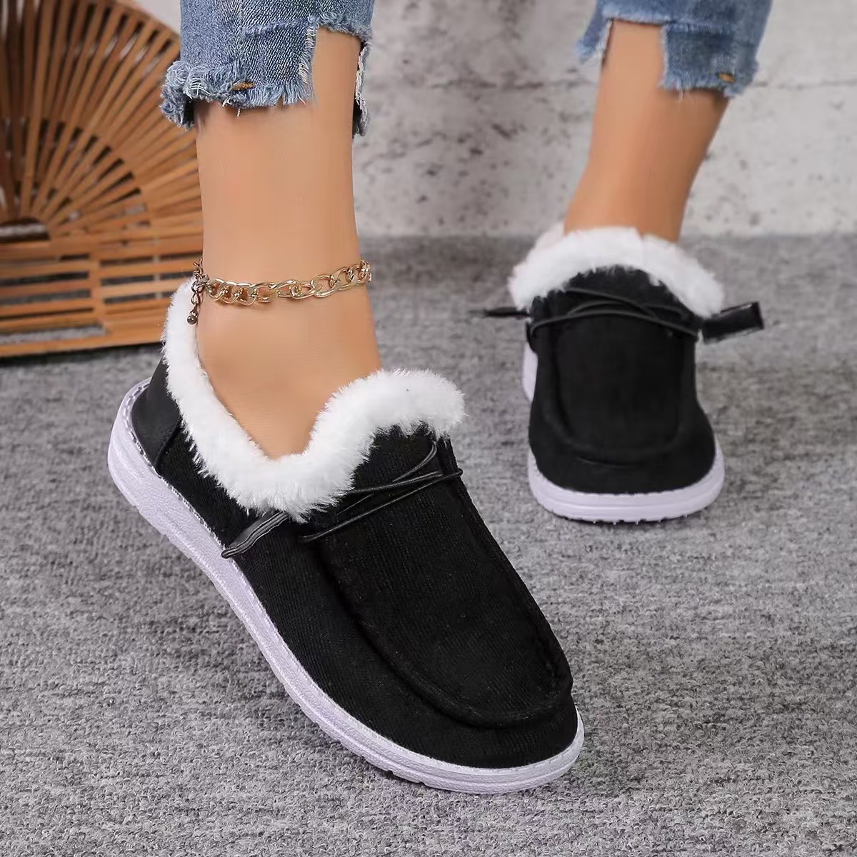 Women’s Warm Plush-Lined Shoes – Comfortable Casual Walking Flats for Fall & Winter