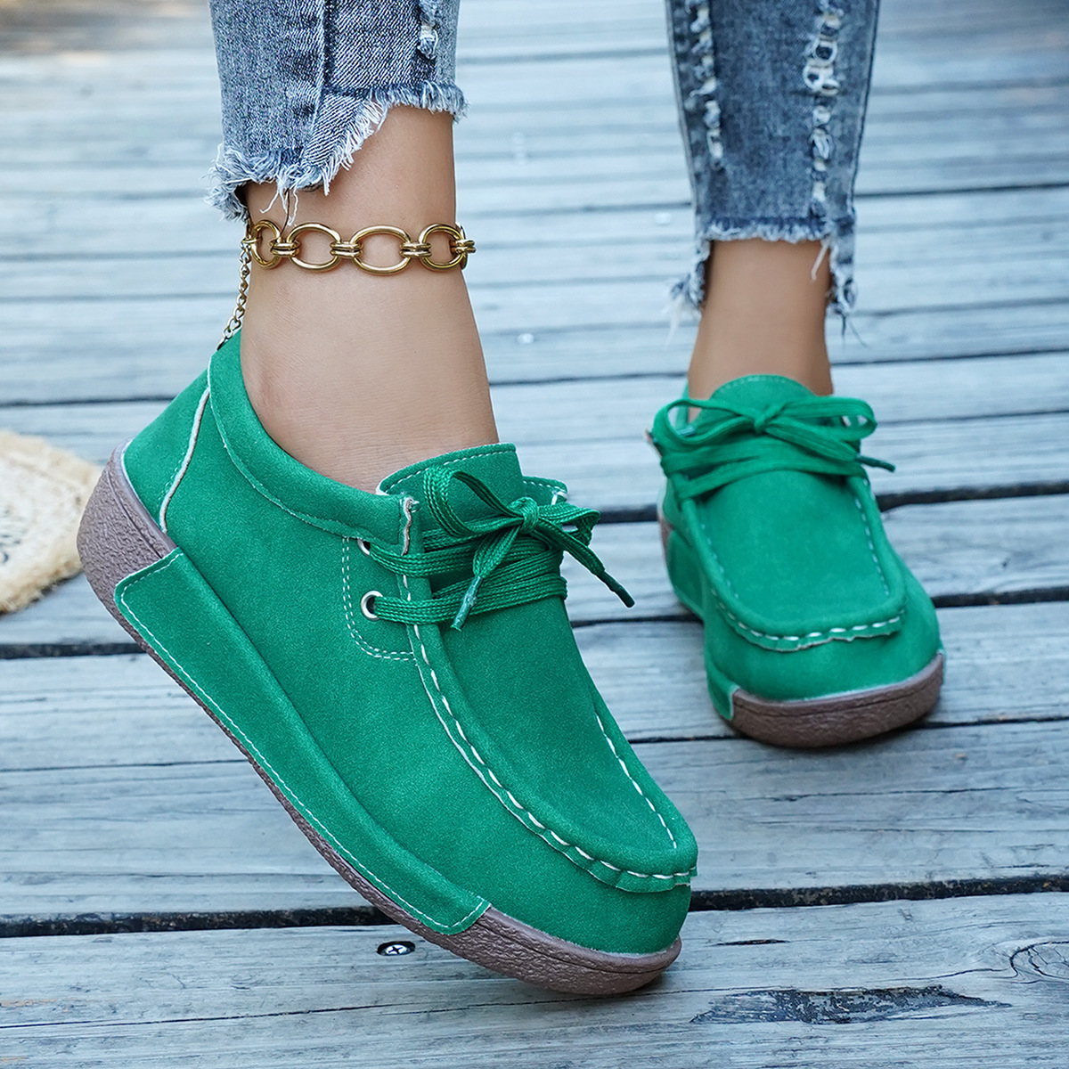 Women’s Vintage Casual Shoes – Lace-Up Design with Durable Non-Slip Sole