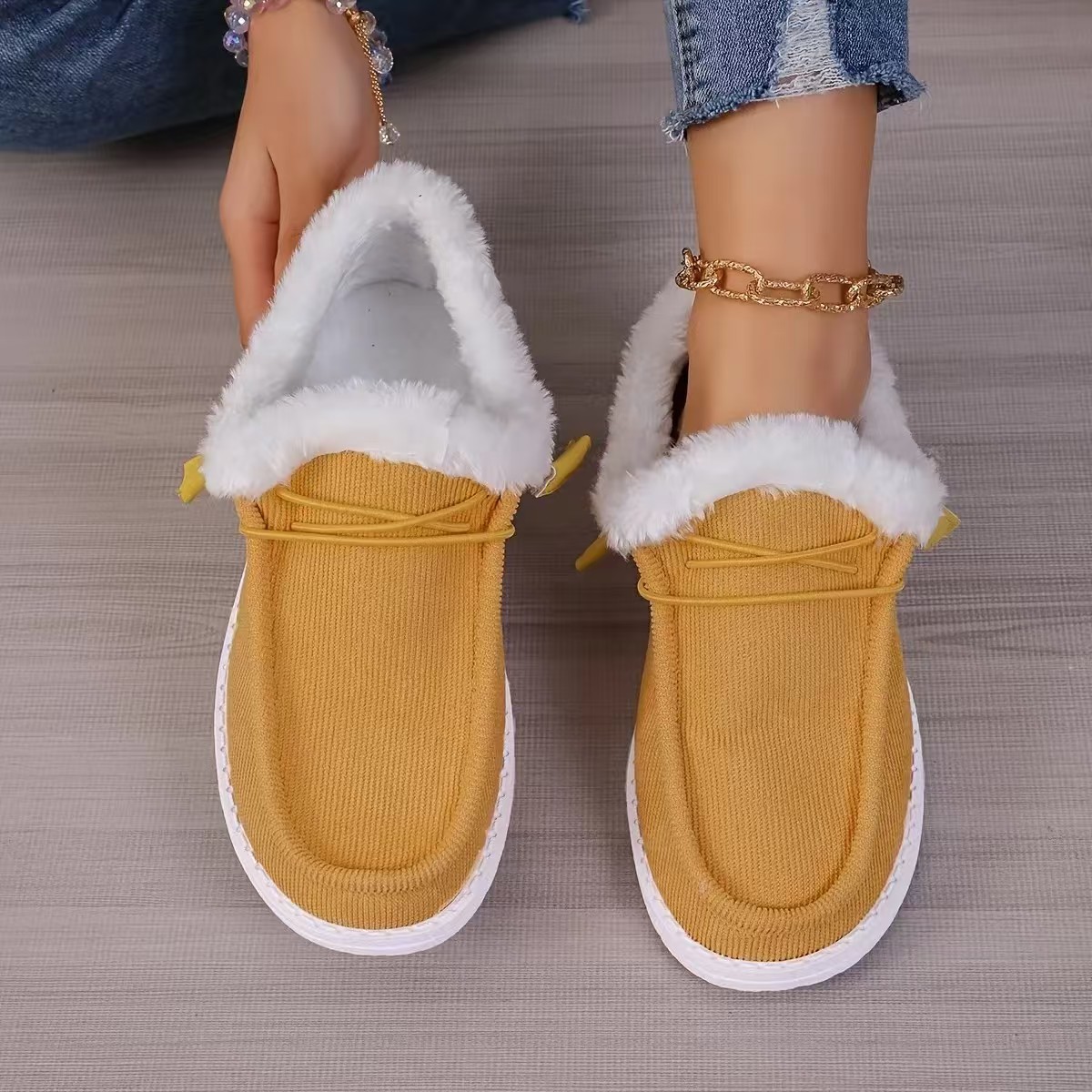 Women’s Warm Plush-Lined Shoes – Comfortable Casual Walking Flats for Fall & Winter