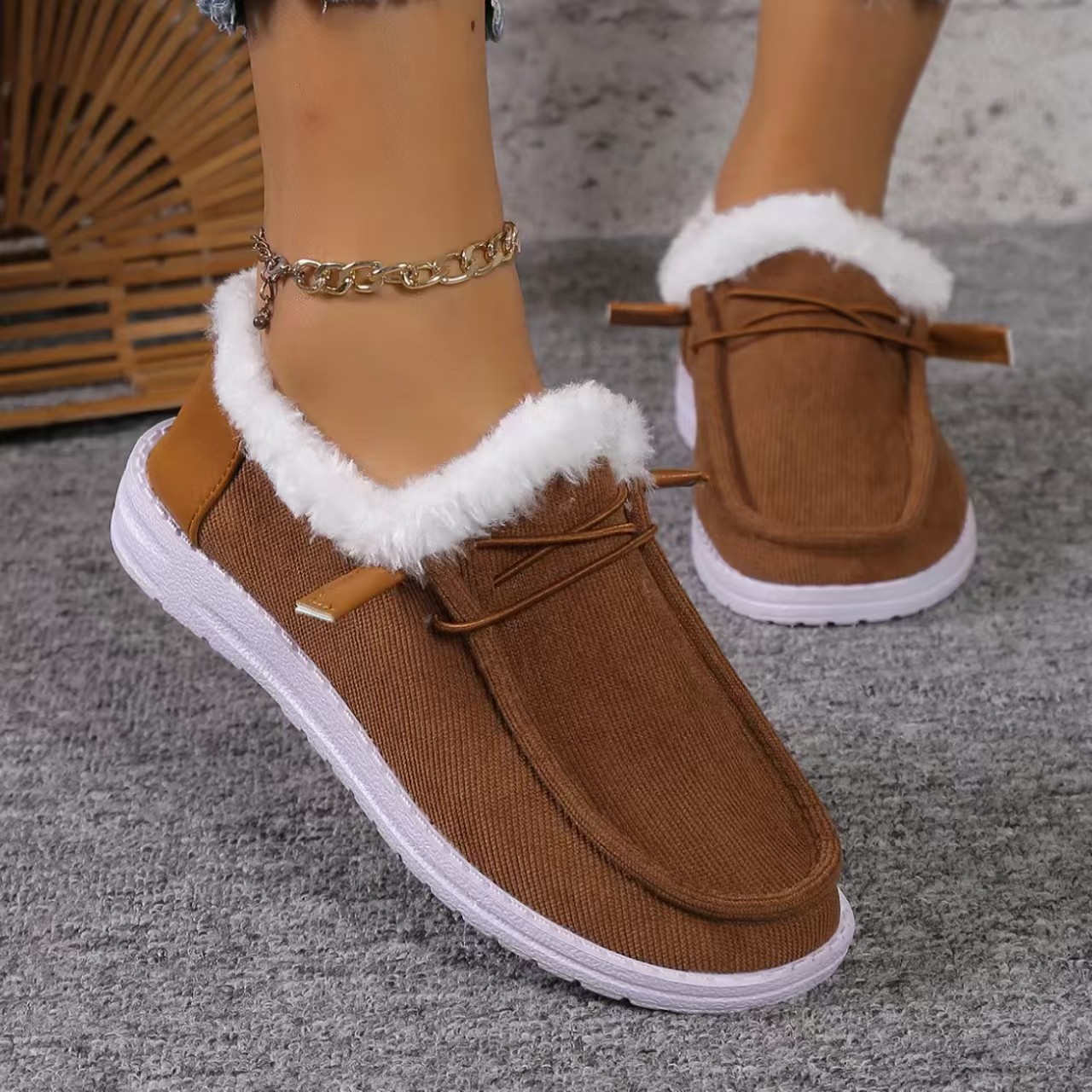Women’s Warm Plush-Lined Shoes – Comfortable Casual Walking Flats for Fall & Winter