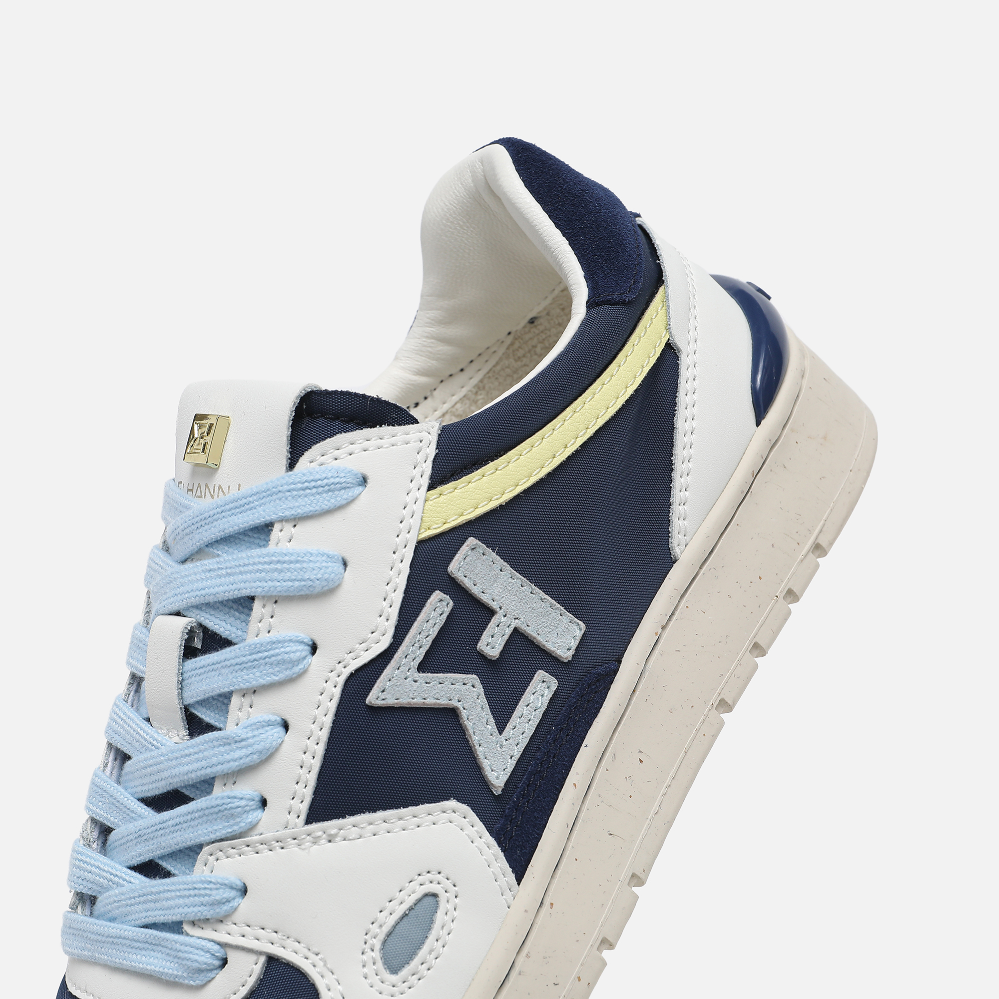 LS 889 Ocean