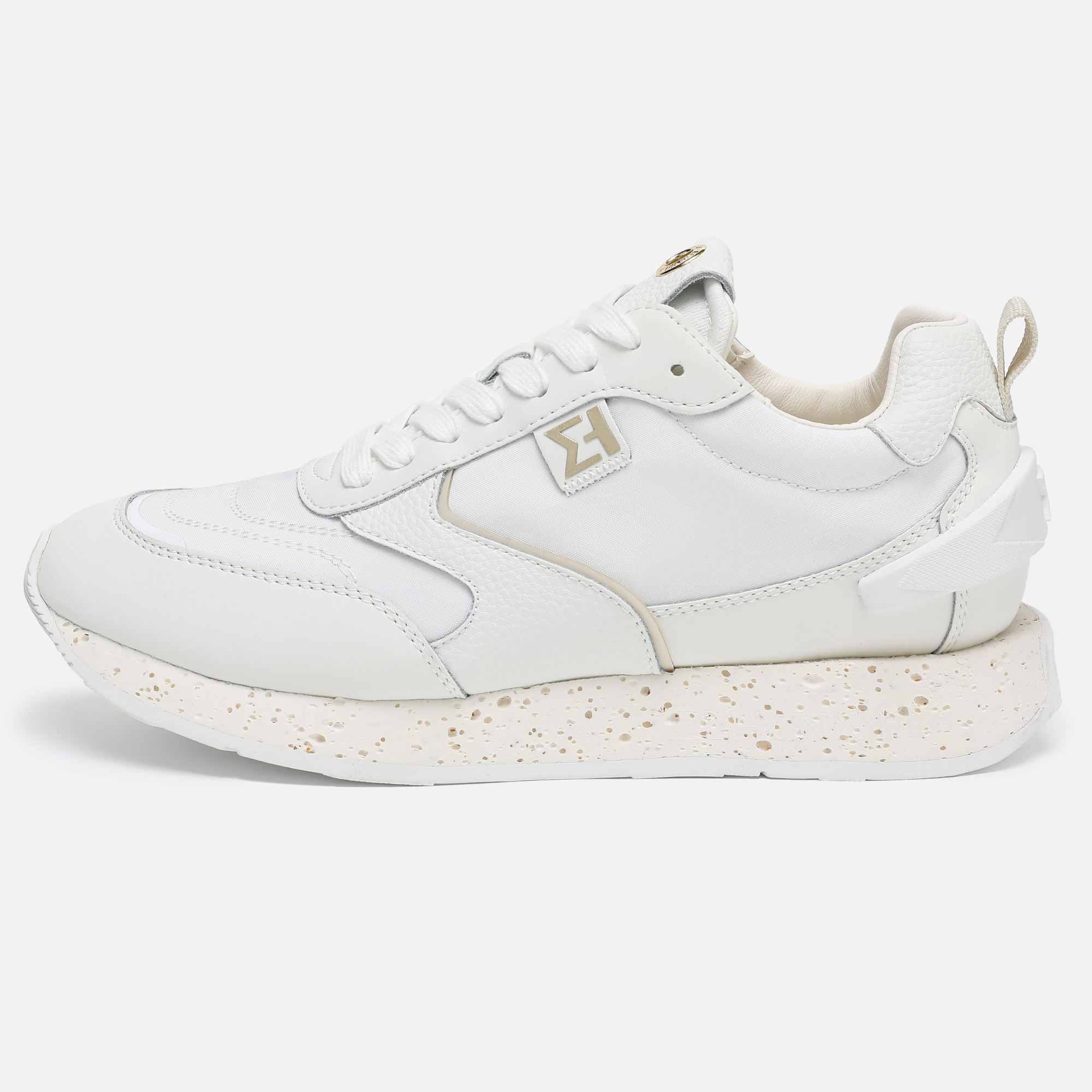 SJ 620 White W