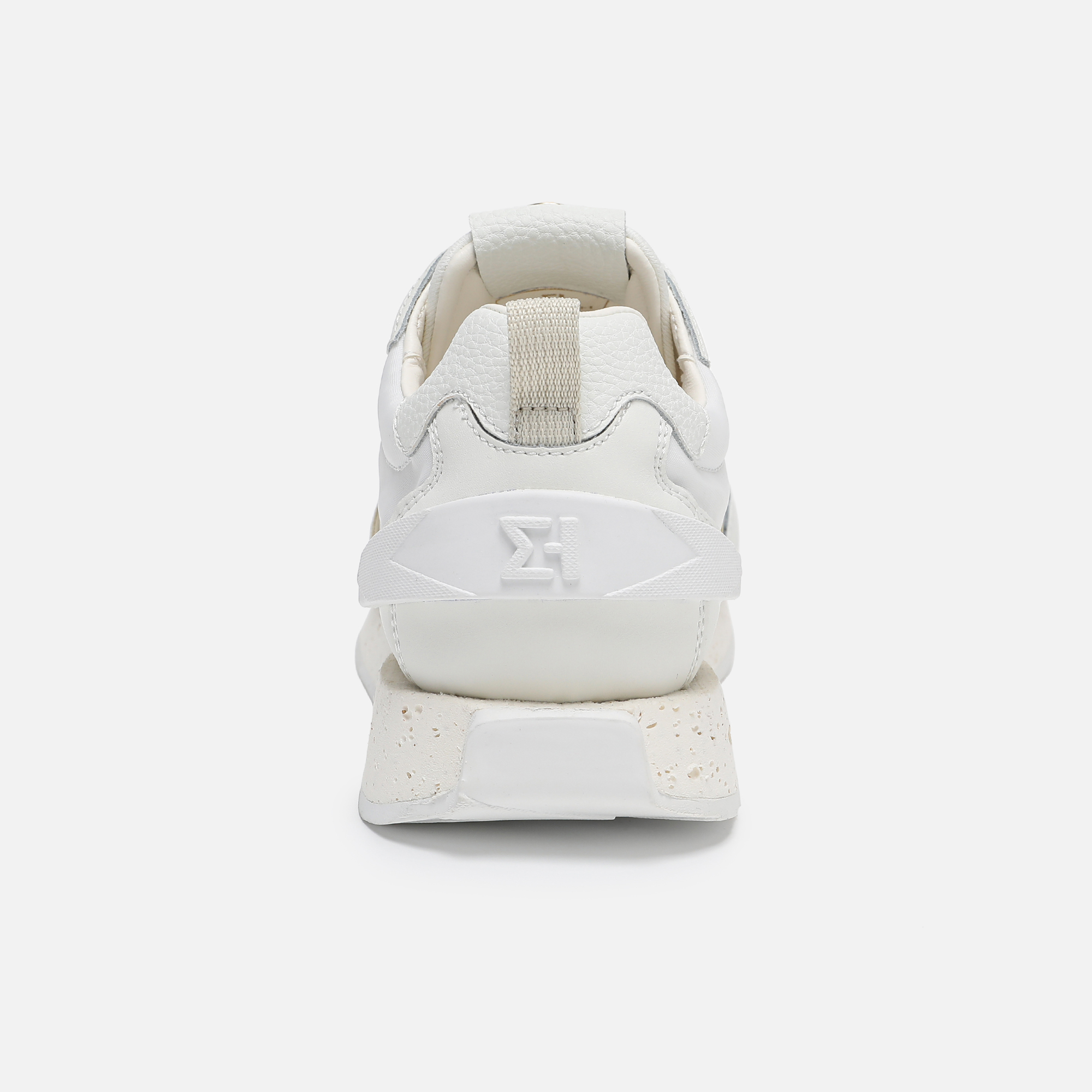 SJ 620 White W