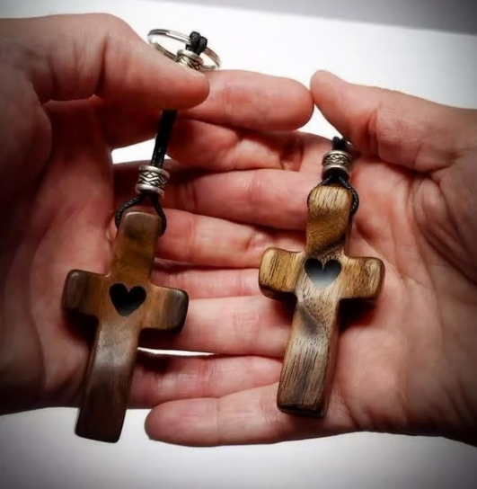 (🌲Early Christmas Sale- 49% OFF) ✝️100% Handmade Wooden Cross My Heart With A Keychain