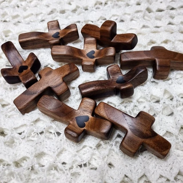 ✝️100% Handmade Wooden Cross My Heart(James Bottoms Handmade®)