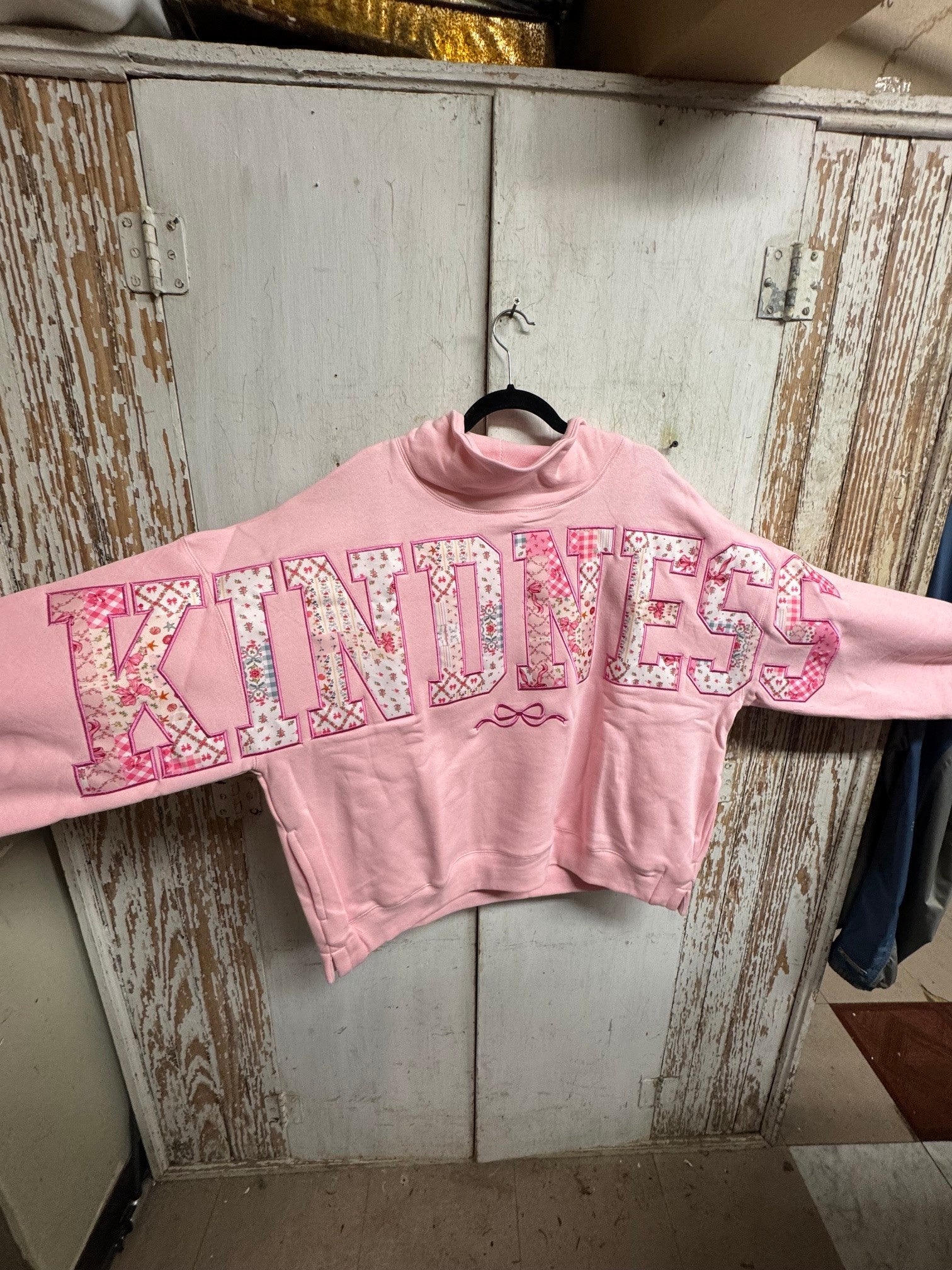 Kindness Pullover 