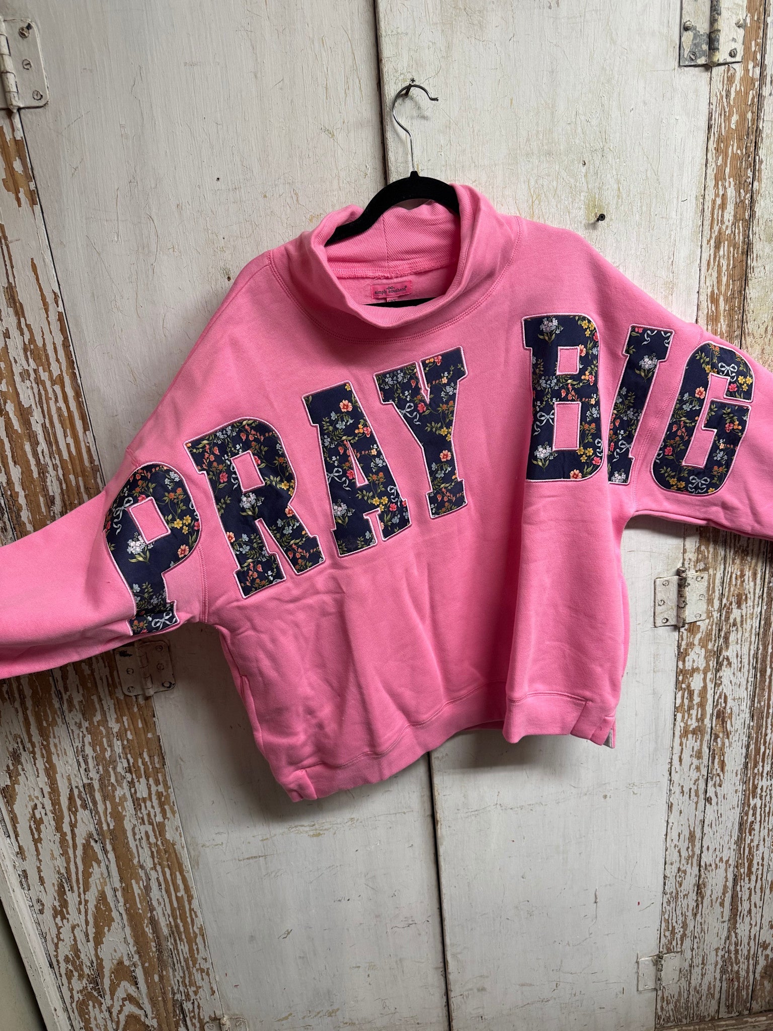 Pray Big Pullover 