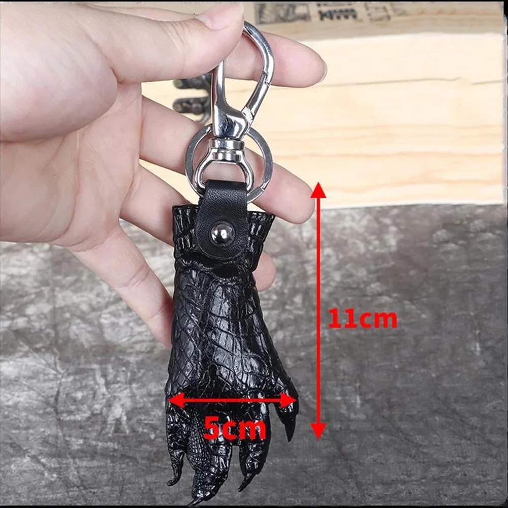 Handcrafted Alligator Foot Keychain – Exotic Reptile Claw Souvenir Gift, Unique Nature-Inspired Key Ring