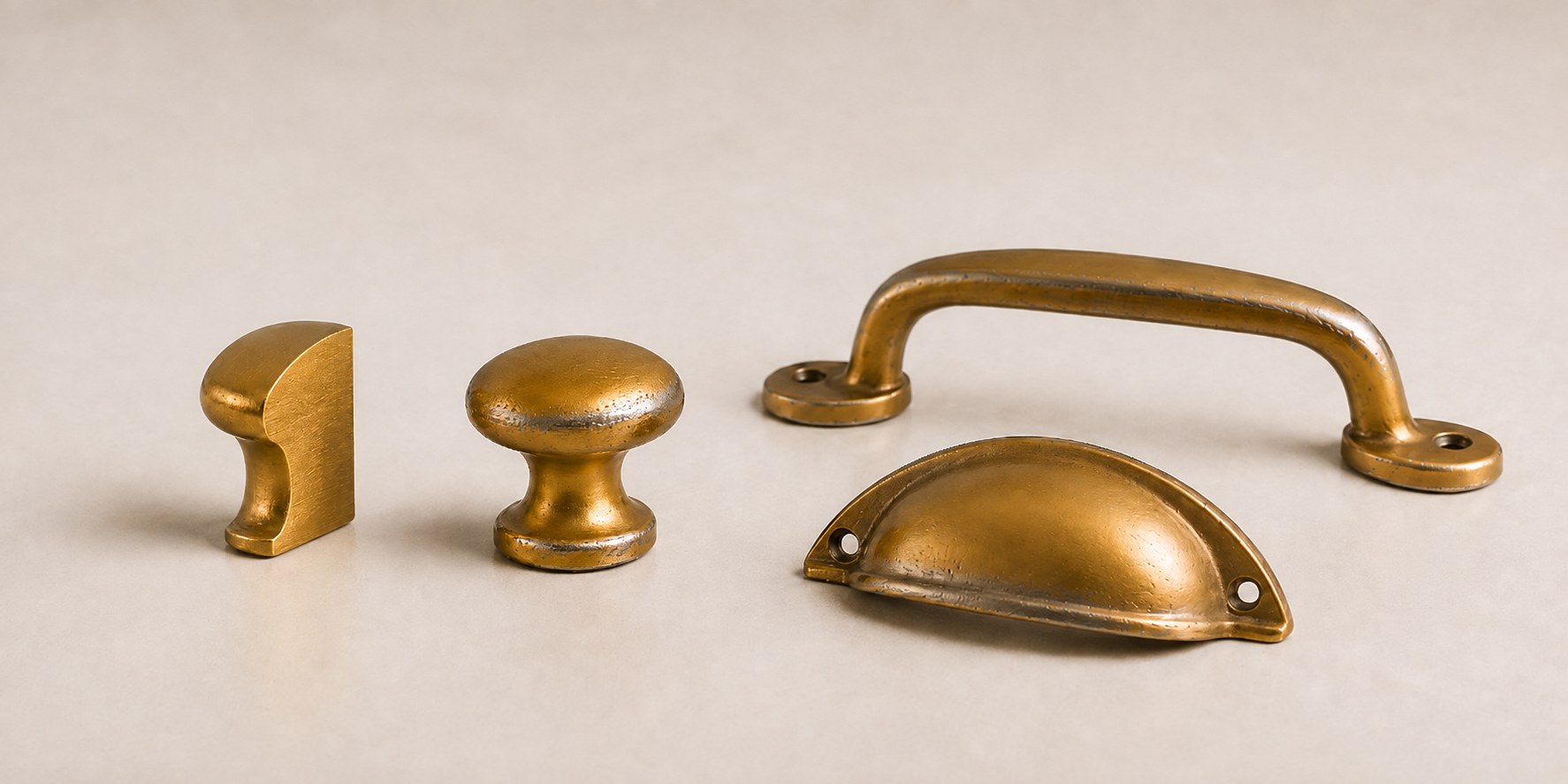 Solid brass knob vs scraped brass plated zinc knob showing core metal