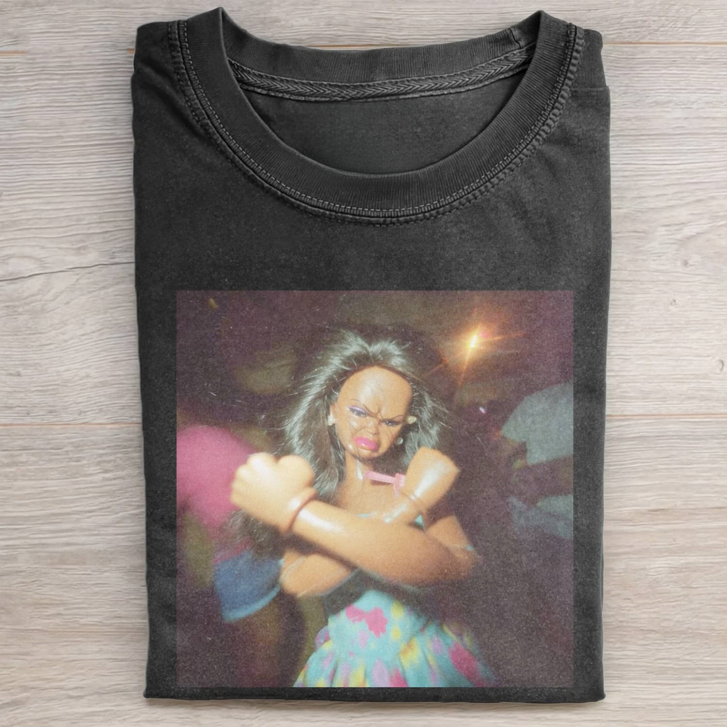 BLACK DOLL FACE PARTY MOOD POV TEE