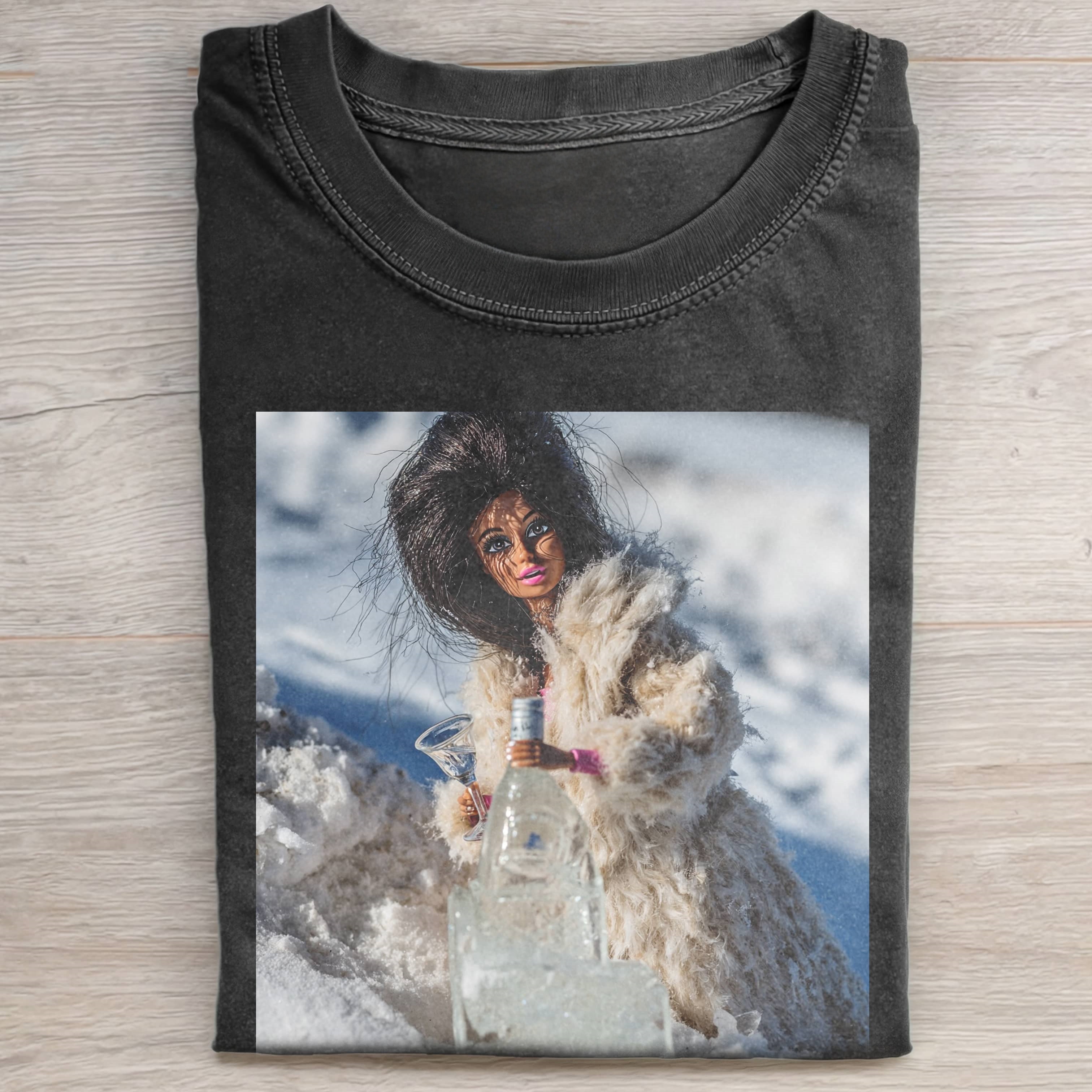 Funny Doll FaceCORE SNOW-THEMED DRINKING TEE