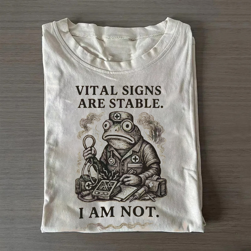 Frog Medic Graphic T-shirt-ShawnCraft