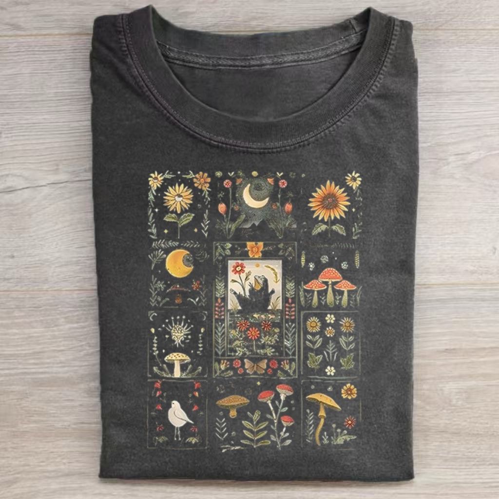 Frog Cottagecore Floral Whimsical Mushroom Classic T-Shirt
