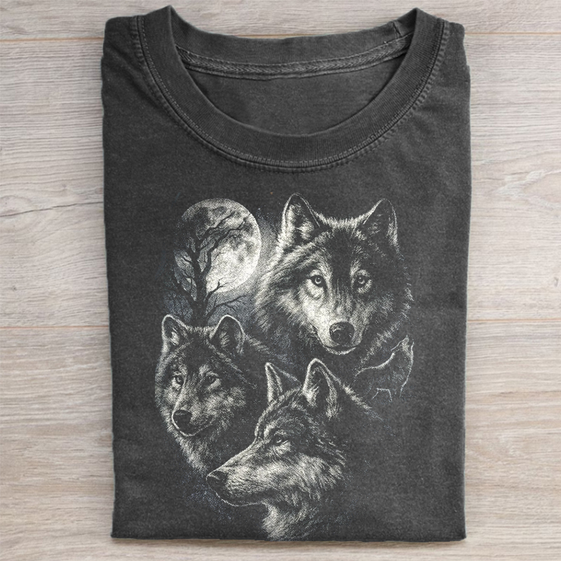 Wolf Vintage 90s Graphic T-shirt-ShawnCraft