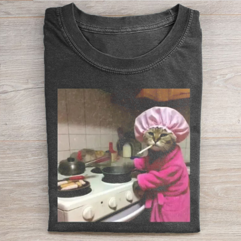 Funny Housewife Cat T-shirt-ShawnCraft