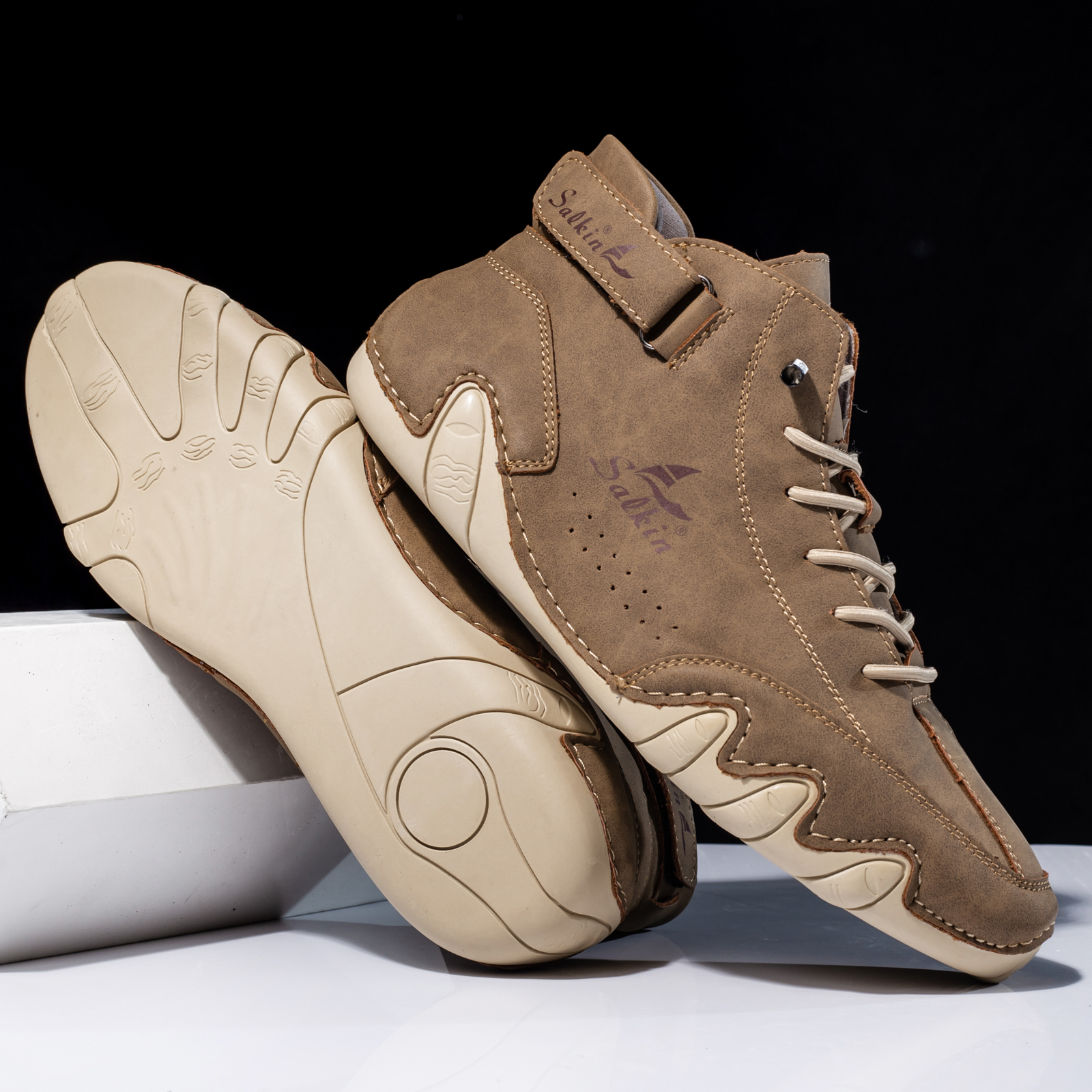 👞 The best walking shoes are suitable for men to wear all day.