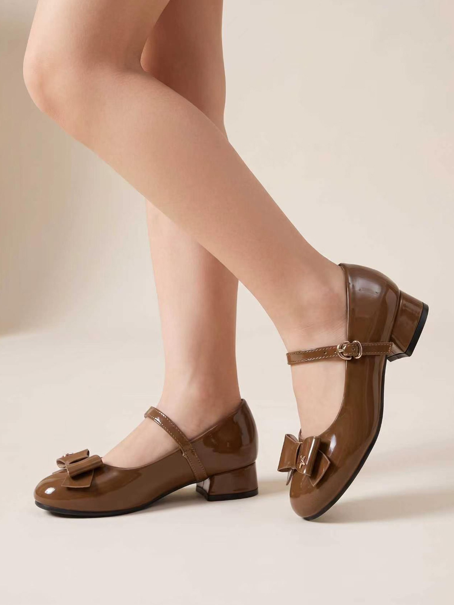 Girls Lambskin Insole Low Heels Mary Jane Ankle Strap Dress Shoes Dress Flats with Ankle Buckle, Bow with Star Detail, Fit Toddler, Little & Big Kid for Wedding, Party and School Daily Wear