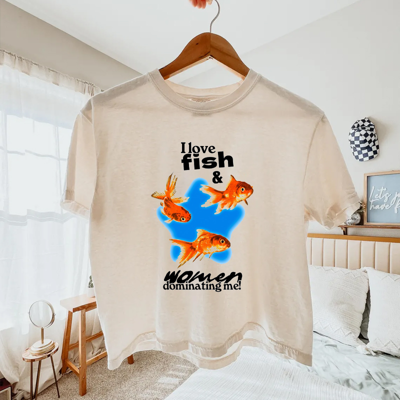 Love Fish and Women Dominating Me Funny Lesbian Boxy T-Shirt
