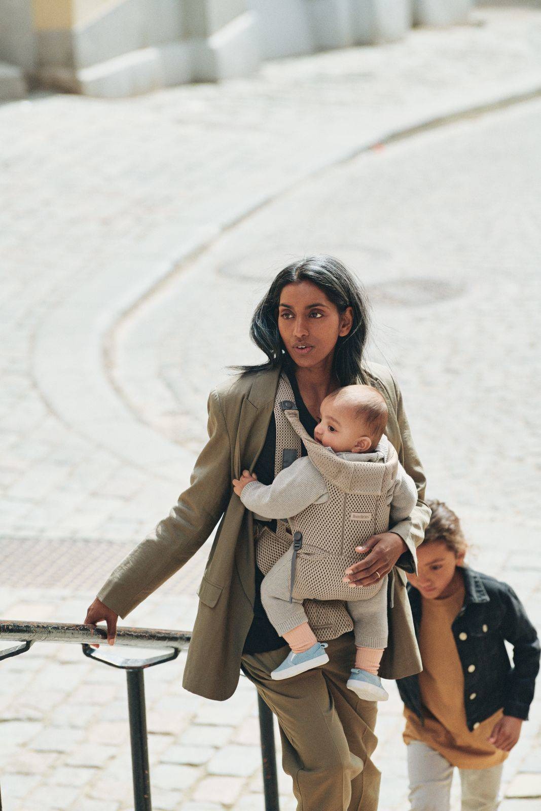 BABYBJÖRN - Baby Carrier Move - Grey Beige, 3D Mesh