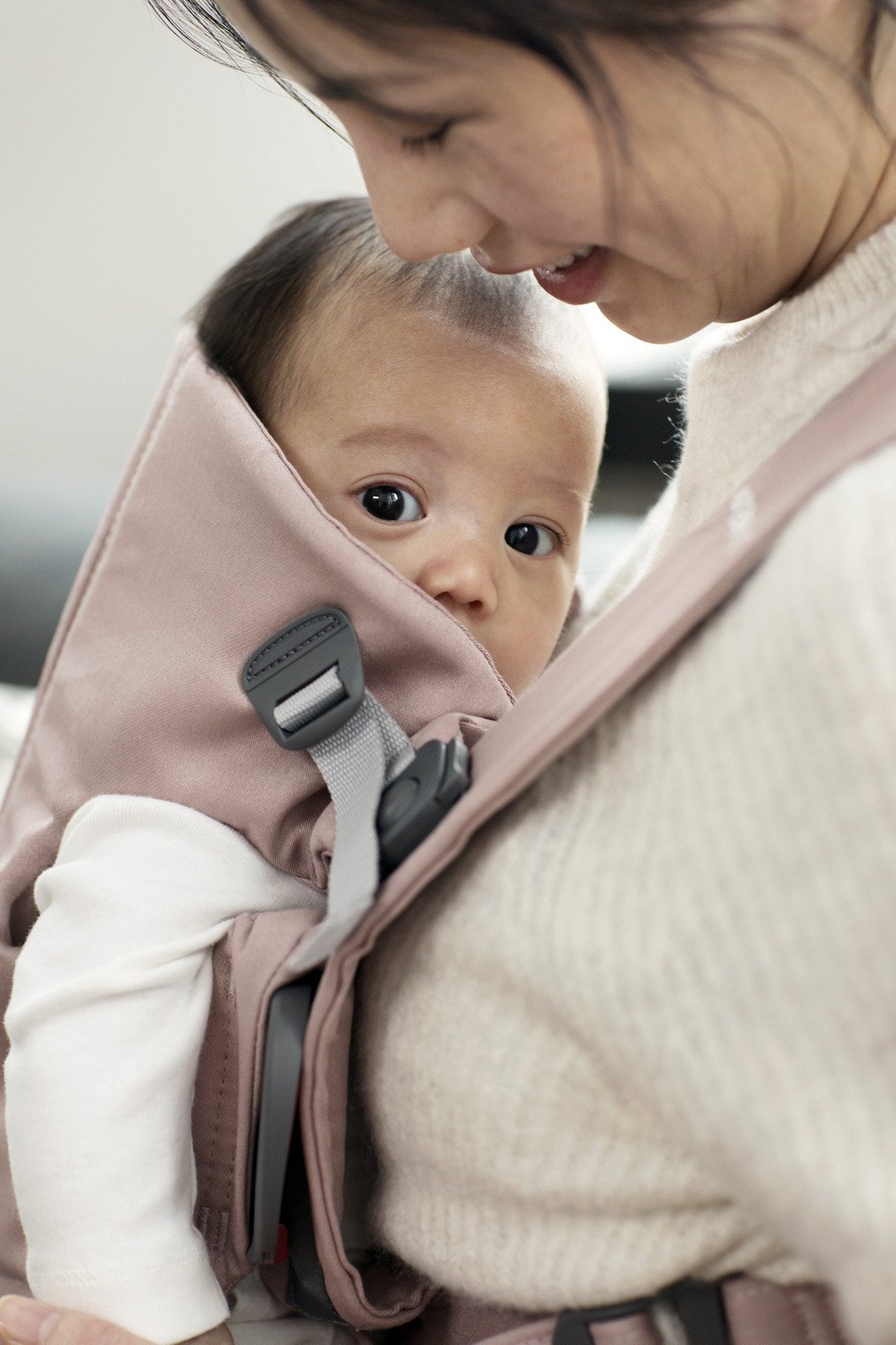 BABYBJÖRN - Baby Carrier MINI Cotton, Dusty Pink
