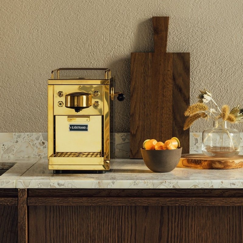 Sjöstrand THE ORIGINAL Ekspres ze Stali Polerowanej do Kawy w Kapsułkach / Złoty (Kompatybilny z Nespresso)