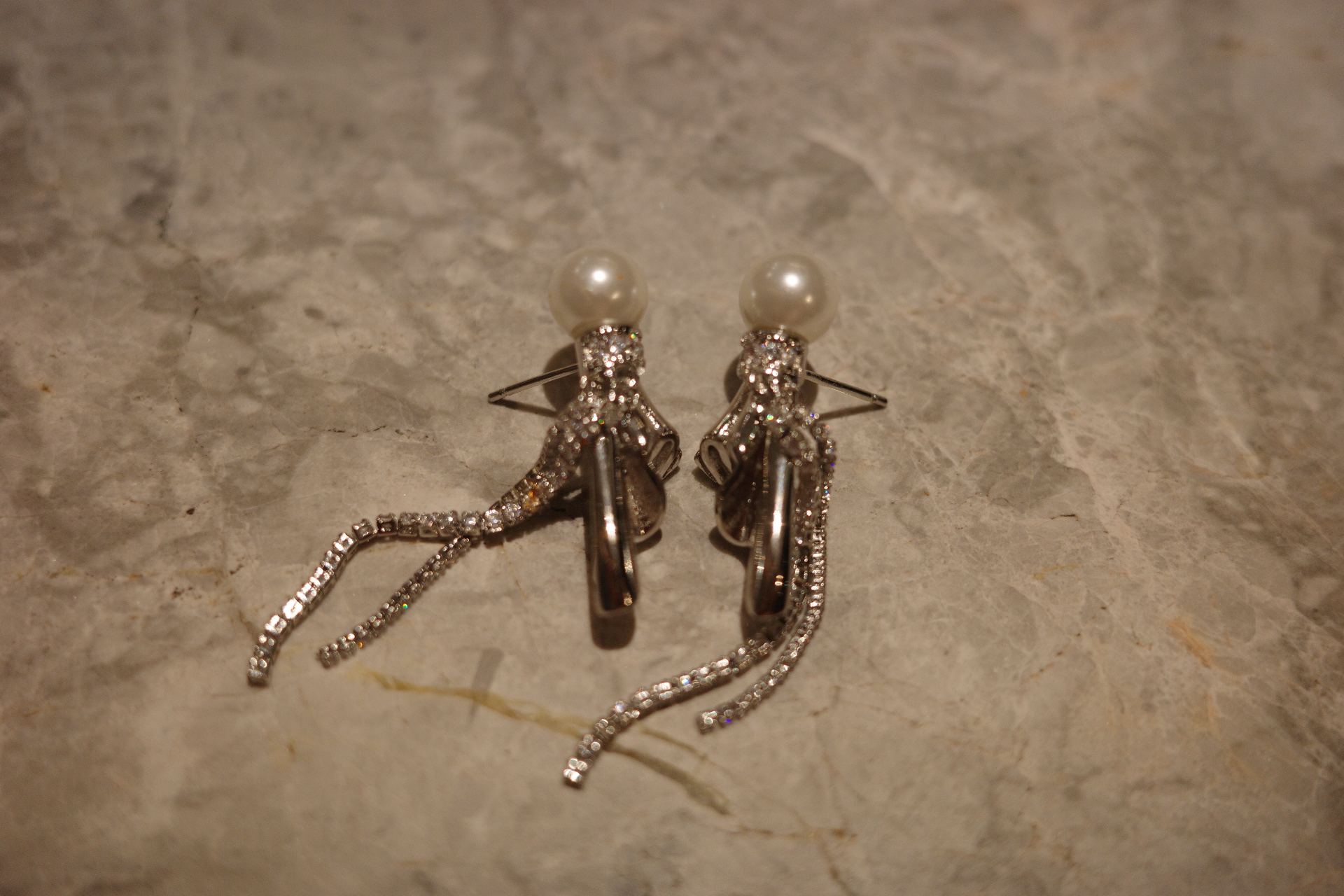 The Moon Ribbon Pearl Earring – Pleated Silk-Gold & Fluid Tassels